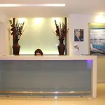 Michel بلدة كوس