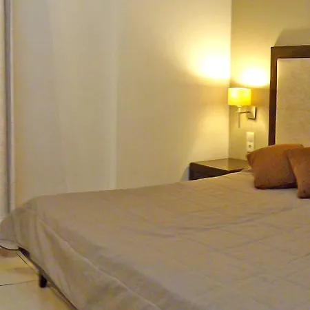 Michel Aparthotel
