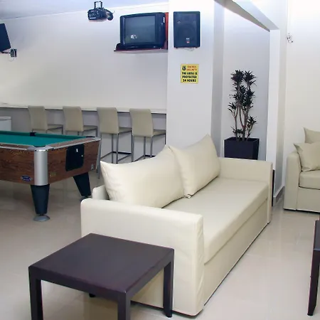 Michel Aparthotel 3*