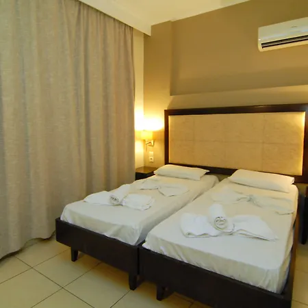 Michel アパートホテル コス・タウン