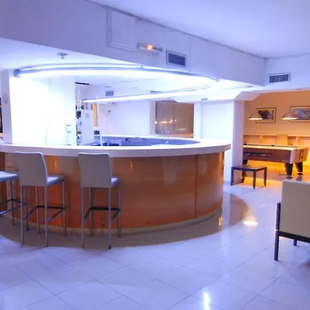 Apart Otel Michel 3*
