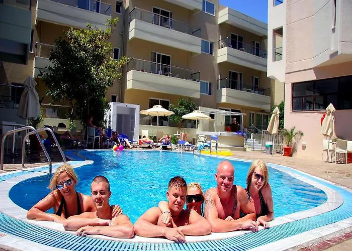 Apartmanhotel Michel 3*