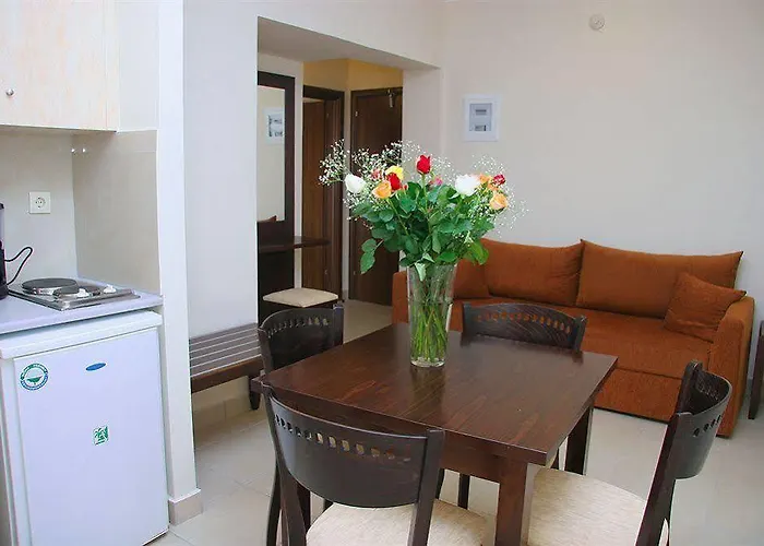 Michel 코스 타운