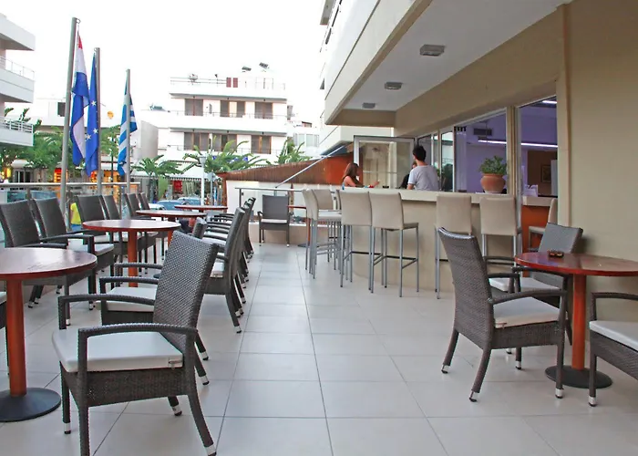 Michel Apartmanhotel 3*